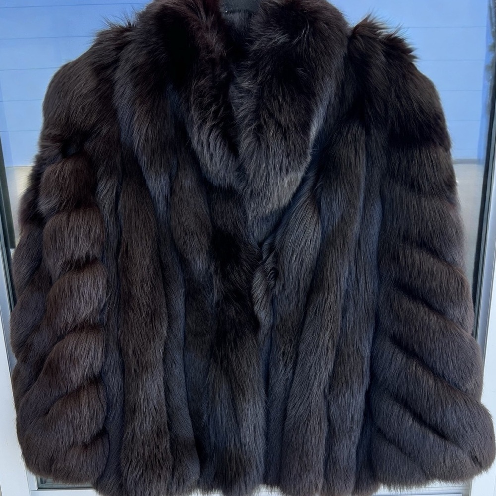 Gorgeous Brown Fox Fur Coat - Picture 8 of 14